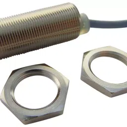 BALLUFF PROXIMITY SWITCH, M18, PNP-39