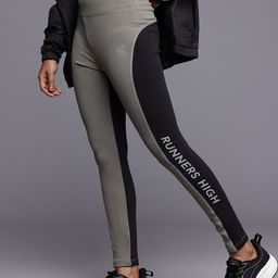HRX by Hrithik Roshan Women Run On Cloudstrail Colorblocked Rapid Dry Running Tights-18