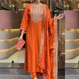 DIVASTRI Women Ethnic Motifs Embroidered Regular Chikankari Pure Silk Kurta with Trousers & With Dupatta-picture-11