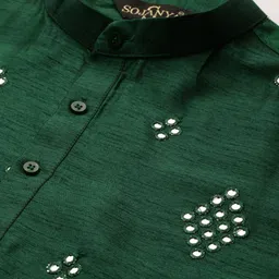 SOJANYA Men Green Embroidered Mirror Work Kurta with Pyjamas With Nehru Jacket image 3