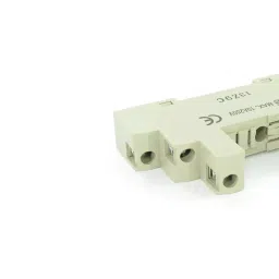 Omron 5 Contact Relay Socket P2RF-05-E image 3