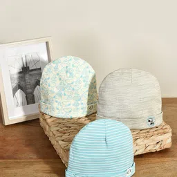 MiArcus Pack of 3 Peanuts Snoopy Printed Beanie Caps-54