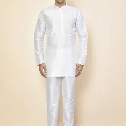 Arihant Rai Sinha Men Regular Kurta with Trousers Kurta Sets-image-102