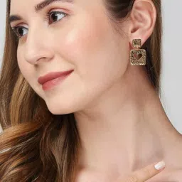 fabula Geometric Shaped Drop Earrings image 4