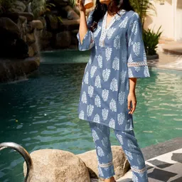 KALINI Ethnic Motifs Printed V-Neck Straight Gotta Patti Kurta with Trousers-32