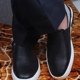 Red Chief Men's Black Casual Loafers-image-37