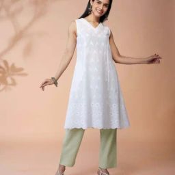 Daali White Cotton Regular Fit Embroidered Kurta-picture-17