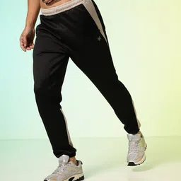 HRX by Hrithik Roshan Men Rapid-Dry Running Jogger-9