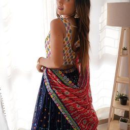 DIVASTRI Embroidered Sequinned Semi-Stitched Lehenga & Unstitched Blouse With Dupatta image 2