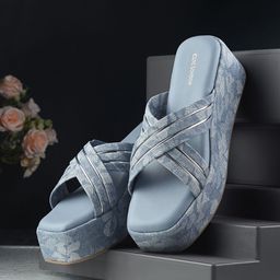 CLOG LONDON Textured Wedge Sandals-24