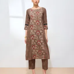 Fourleaf Women Ethnic Motifs Printed Cotton Kurta with Trousers-picture-11