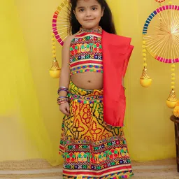 BownBee Pure Cotton Navratri Theme Sleeveless Kutch Embroidered & Mirror Work Embellished Chaniya Choli With Dupatta Set - Yellow-picture-40