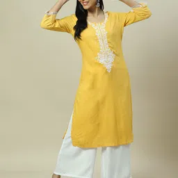 Rangriti Yoke Design Thread Work Straight Kurta-image-16