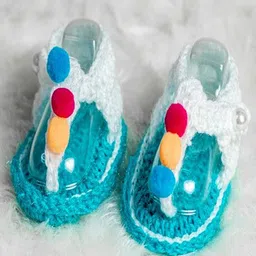 Knits & Knots Colour Blocked & Pompoms Embellished Handmade Booties - Green & White-picture-3