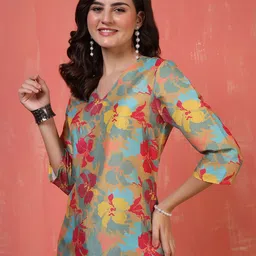 Anouk Rustic Women Floral Printed Chanderi Silk Kurta-image-45