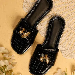 sole mates Women Embellished Open Toe Western Embellished Leather Open Toe Flats-image-83
