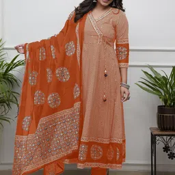 NIZA FASHION Women Ethnic Motifs Printed Regular Pure Cotton Kurta & Trousers With Dupatta-24