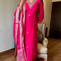 HETVI CREATION Yoke Design Sequinned V Neck Kurta With Trousers & Dupatta-picture-22