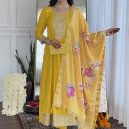 CANBIA Women Floral Embroidered Kurta with Trousers & Dupatta-image-14