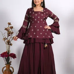 Morchari Embroidered Square Neck Top with Mid-Rise Skirt Co-Ords-picture-18