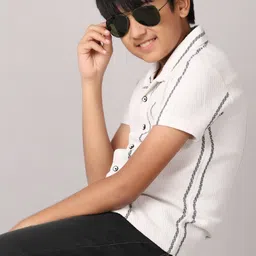 V-Mart Boys Classic Cuban Collar Vertical Stripes Checked Cotton Casual Shirt-image-56