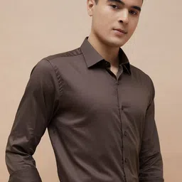 CODE by Lifestyle Men Slim Fit Solid Spread Collar Cotton Formal Shirt-image-86