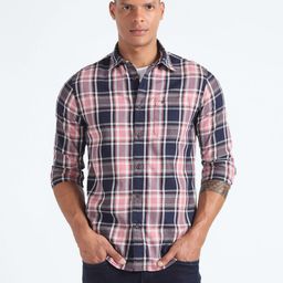 Flying Machine Checked Spread Collar Roll Up Sleeves Pure Cotton Slim Fit Casual Shirt-image-3