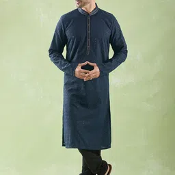 Arihant Rai Sinha Men Floral Embroidered Regular Kurta with Churidar-picture-16