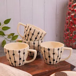 VarEesha Off White & Black 4 Pcs Geometric Printed Ceramic Glossy Mugs 250 ml Each-22