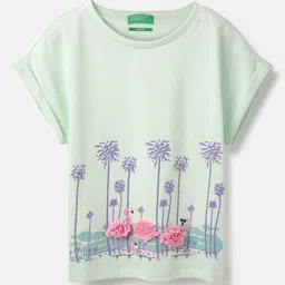 United Colors of Benetton Girls Graphic Printed Round Neck Pure Cotton Relaxed Fit T-shirt-picture-0