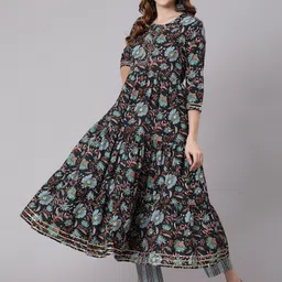 GLAM ROOTS Women Black Floral Printed Tiered Gotta Patti Pure Cotton Kurti with Trousers-picture-7