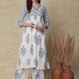 FASHOR Floral Printed Pure Cotton Pleated A-Line Kurta With Palazzos-picture-22