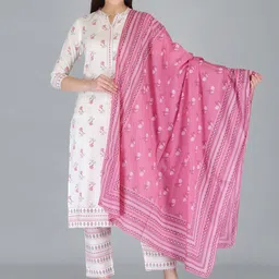 MAUKA Floral Printed Kurta with Trousers & Dupatta-51