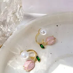 Celestique Contemporary Studs Earrings-32