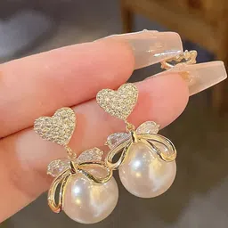 PolluxCraft Gold-Plated Pearls Heart Shaped Korean Studs-picture-30