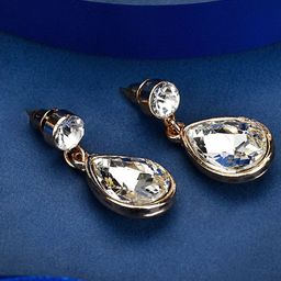 OOMPH Kundan Teardrop Shaped Drop Earrings-15