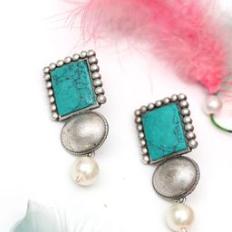 Ozanoo Silver-Plated Square Shaped Drop Earrings-18