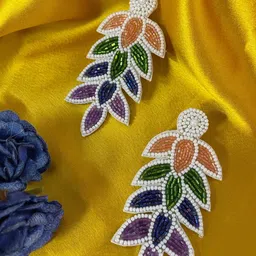 Digital Dress Room Leaf Shaped Studs Earrings-31