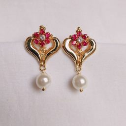 kurdekars divuu Gold-Plated Artificial Stones Studded & Beaded Floral Shaped Drop Earrings-18