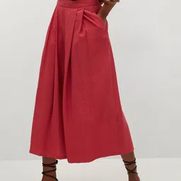 MANGO Women Coral Red High-Rise Pleated Sustainable Solid Cropped Culottes-image-51