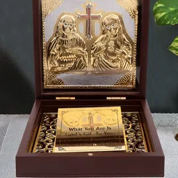 INTERNATIONAL GIFT Gold-Toned Jesus Christ Gift Set-image-88