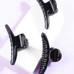 AccessHer Black Pack Of 3 Acrylic Hair Clip-34