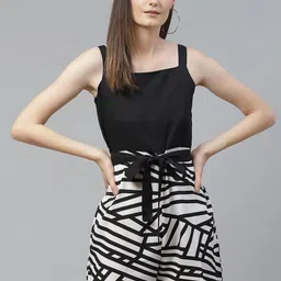 Sleek Italia Printed Shoulder Straps Playsuit-picture-56