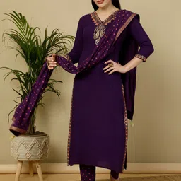 GULMOHAR JAIPUR Paisley Yoke Design V-Neck Gotta Patti Straight Kurta Set-image-39