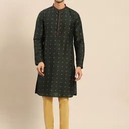 Amodh by Kisah Floral Woven Design Kurta with Trousers-image-52
