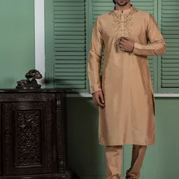 KISAH Geometric Yoke Design Thread Work Mandarin Collar Kurta with Churidar-picture-52