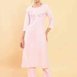 Soch Women Pink Floral Embroidered Thread Work Kurta with Trousers-image-43