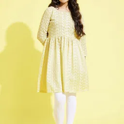 VASTRAMAY Girls Yellow Ethnic Motifs Printed Empire Pure Cotton Kurti-picture-18