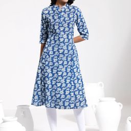 VASTRAMAY Floral Printed Panelled Kurta & Leggings Set-image-57