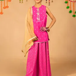 KASYA Girls floral Printed Thread Work Ready to Wear Lehenga & Blouse With Dupatta-picture-2